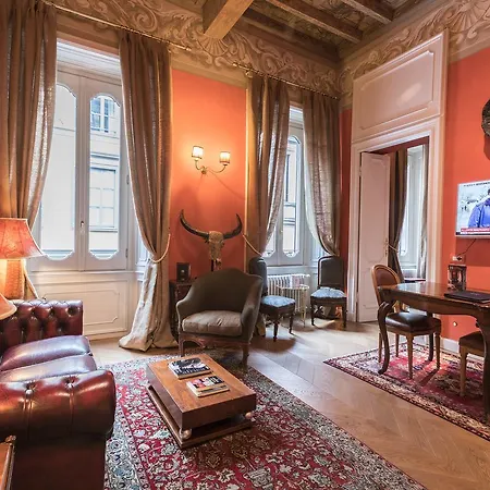 Hemeras Boutique Homes - 4 Luxury In Fashion District 아파트
